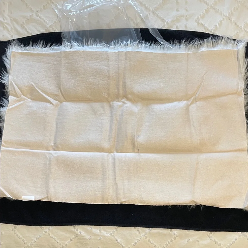 N/A luxurious white